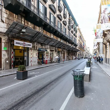 Sant'elia Prestige With Balcony Апартаменты